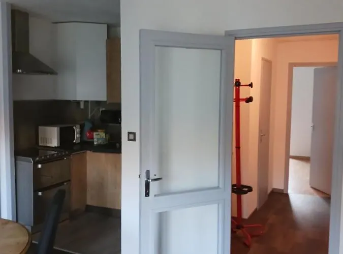 T2 50m2 Les Acacias Vue Degagee Montagne Lägenhet